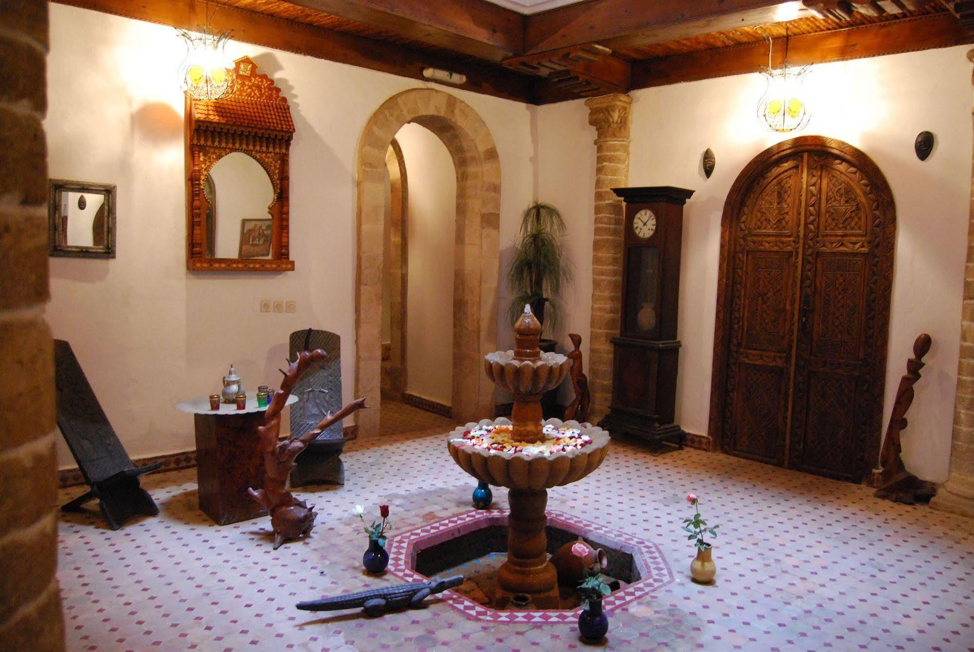 Caverne D'Ali Baba Есувейра Екстериор снимка